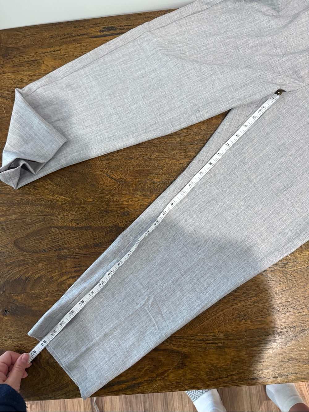 Abercrombie & Fitch Tailored Grey Tapered Pants - Picture 7 of 7